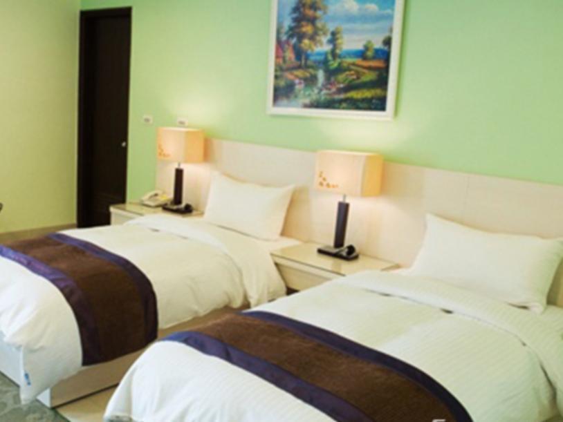 F Hotel - Sanyi Bagian luar foto